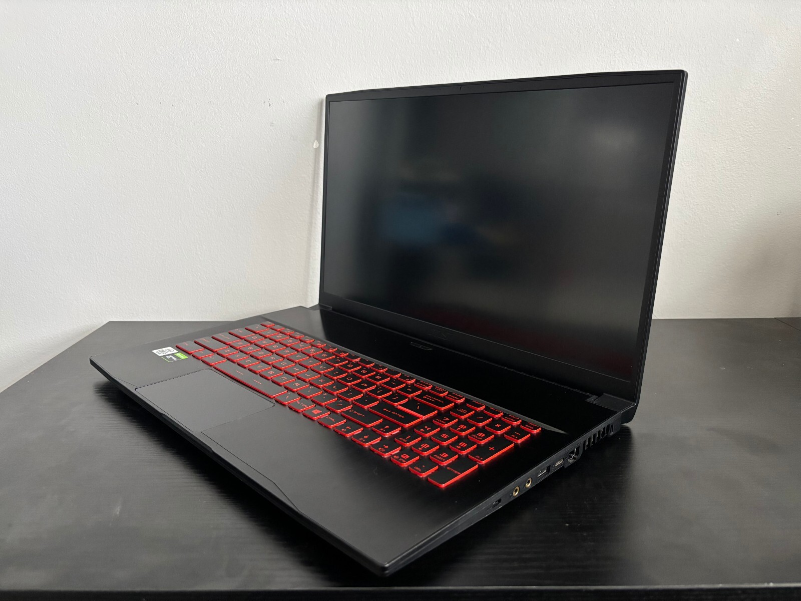 MSI GF75 Thin 17.3” (1TB HDD 512GB SSD Intel Core i5-10300H 2.5GHz 8GB) – Black