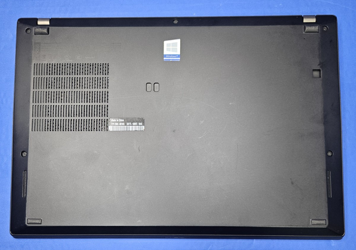 Lenovo Thinkpad T490s Core i5-8265U @ 1.60GHz 256GB SSD 8GB RAM Windows 11 Pro.