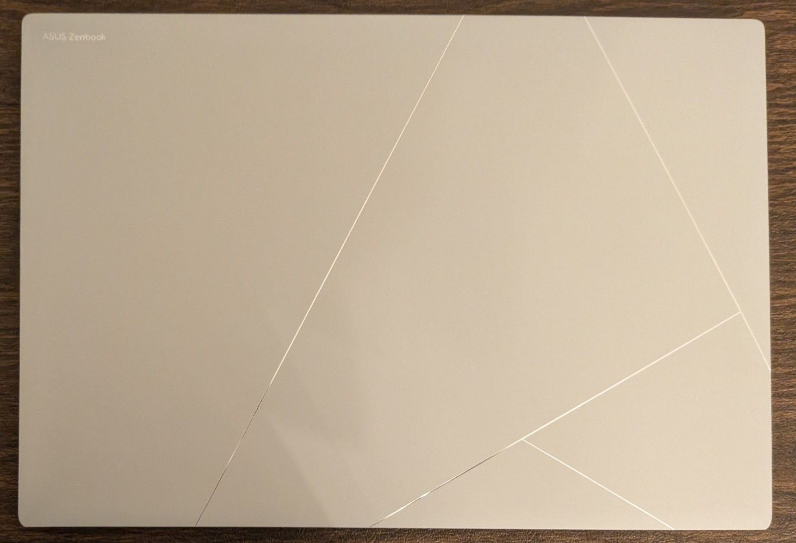 ASUS Zenbook S 16 3K 120Hz OLED Touch (Ryzen AI 9 365, 24GB RAM, 1TB SSD) White
