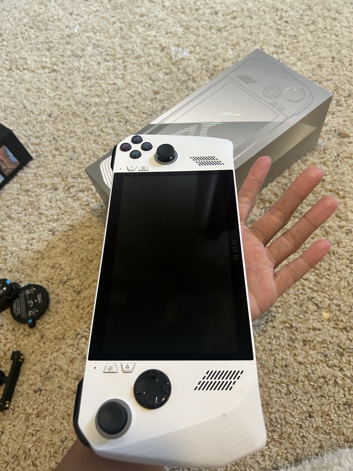ASUS ROG Ally Z1 Extreme 512GB RC71L 16GB RAM Handheld Gaming Console White