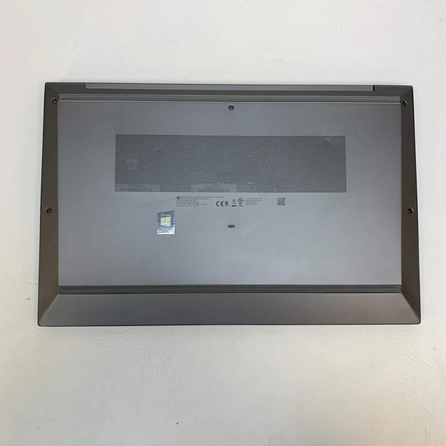 HP ZBook Firefly 15 G8 15.6″ i7-1185G7 3.0GHz 32GB RAM 1TB SSD