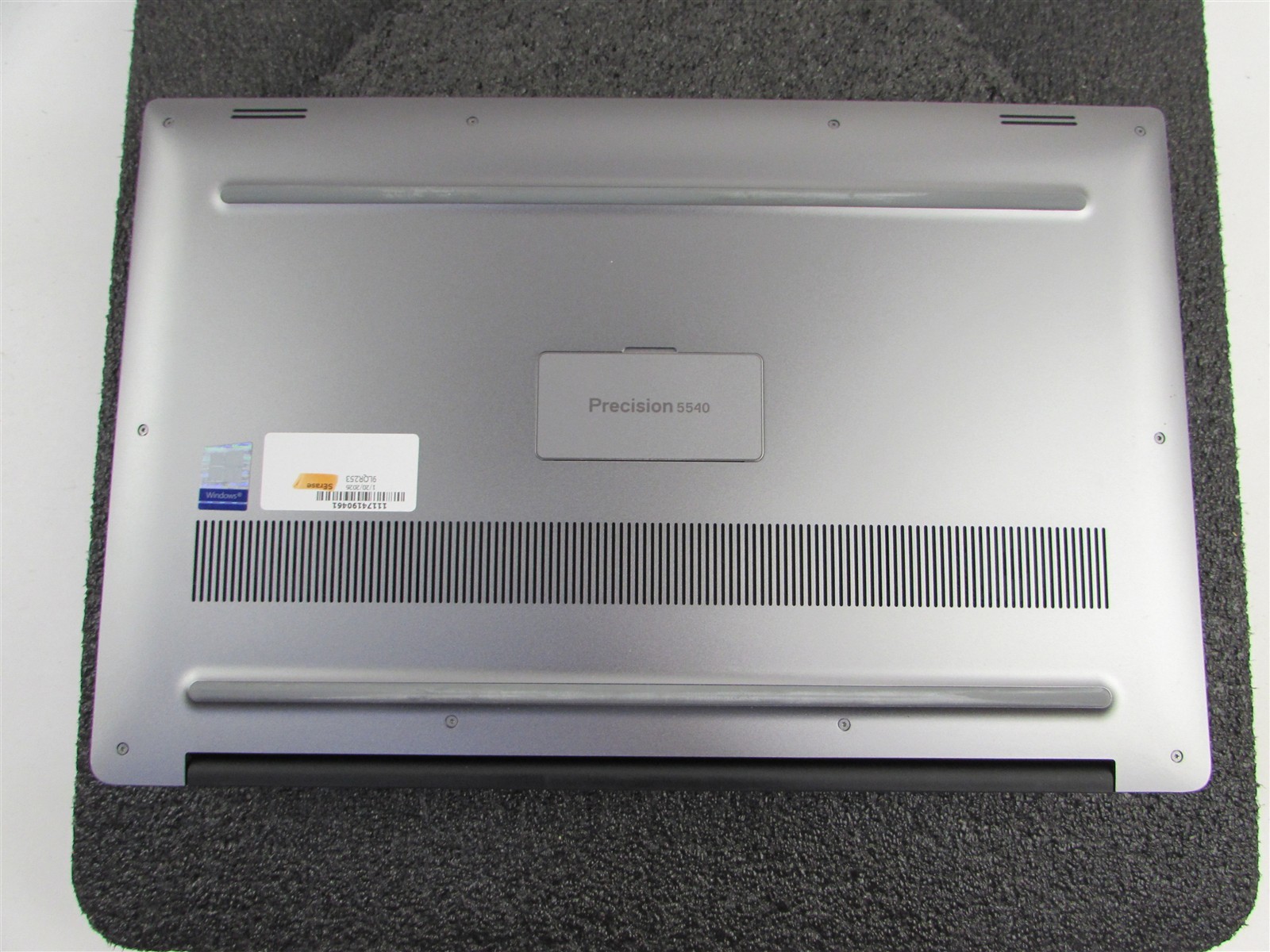 DELL PRECISION 5540 1920X1080 FHD I7-9850H 512GB SSD 32GB RAM T2000 NO O.S