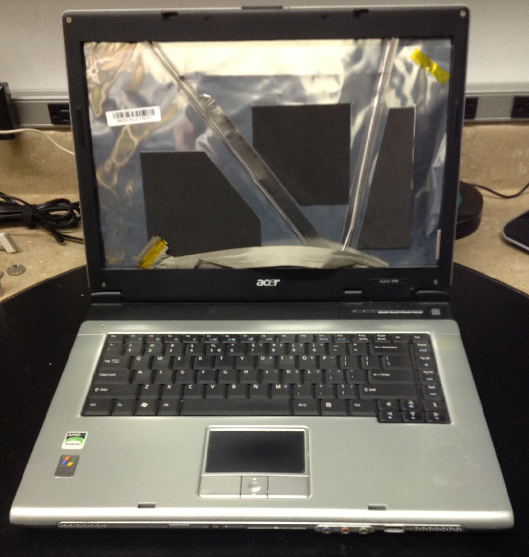 Acer Aspire 3000 15.4″ Notebook 512MB 60GB 1.8Ghz Works No screen AS IS
