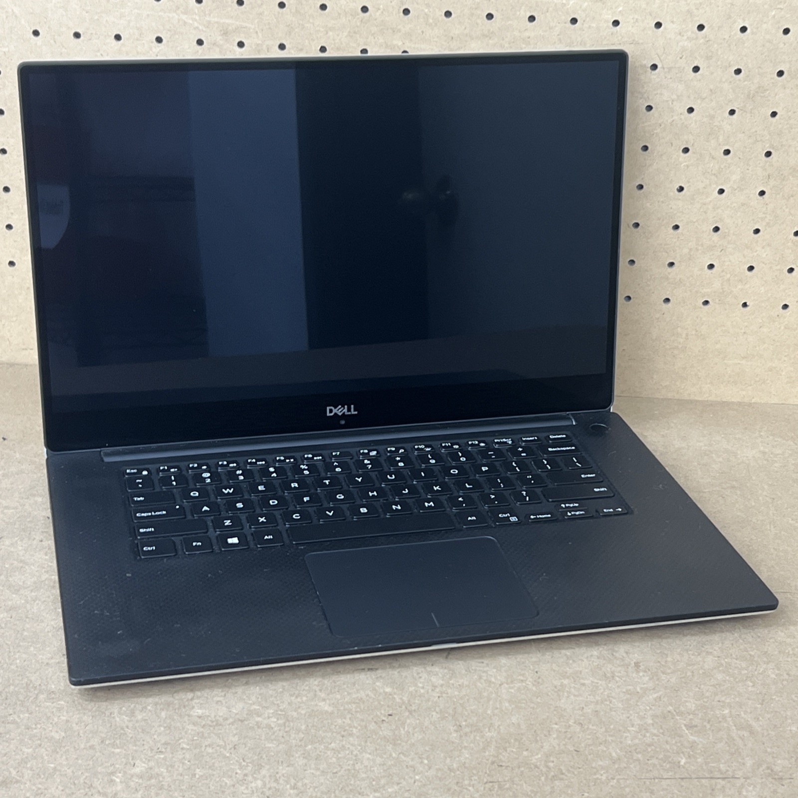 Dell Precision 5530 Xeon E-2176M 4K 16GB Ram Quadro P2000 – *No SSD/OS, Low Batt