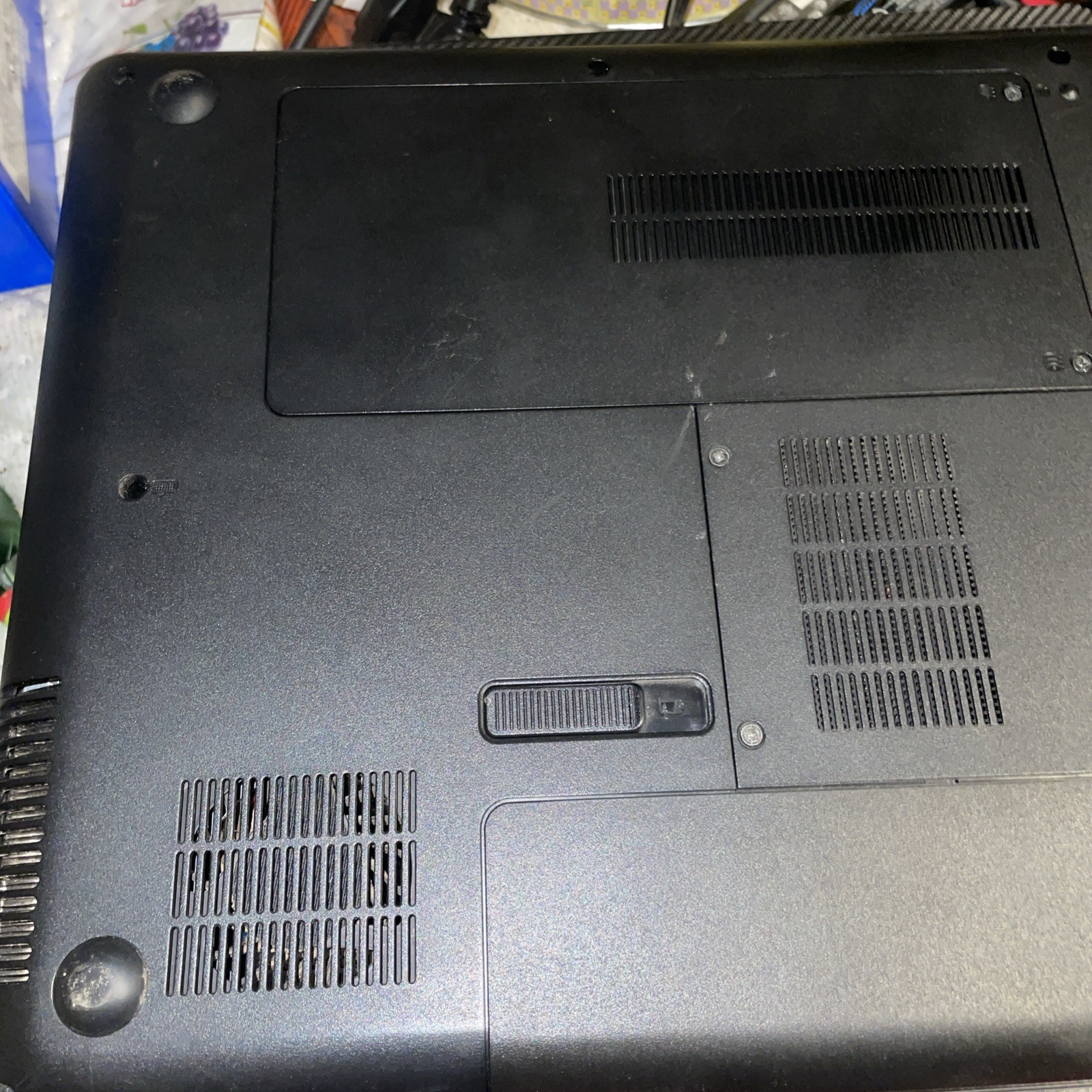 Hp G62 w 165 GB SSD And 8 Gb Ddr3 Linux Mint & Cooling Pad RGB Light And Charger
