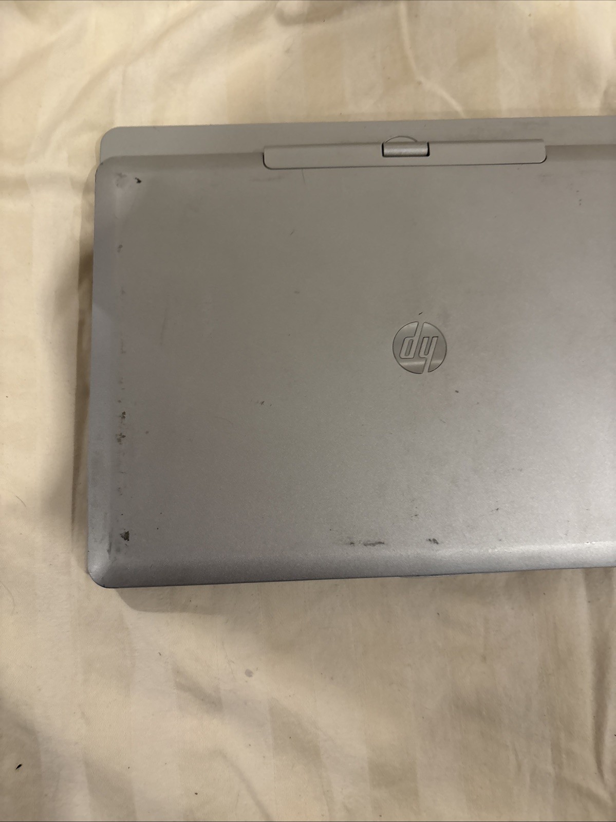HP EliteBook Revolve 810 G3 – 11.6″ HD, 2.2GHz i5, 4GB RAM, 128GB SSD