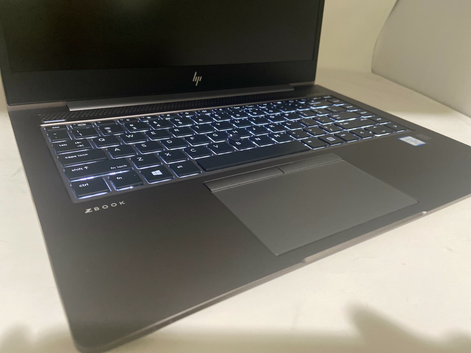 HP ZBook 14u G5 Core i7-8650u 1.9GHz 32GB 256GB SSD 4K Pro WX 3100 Gaming Laptop