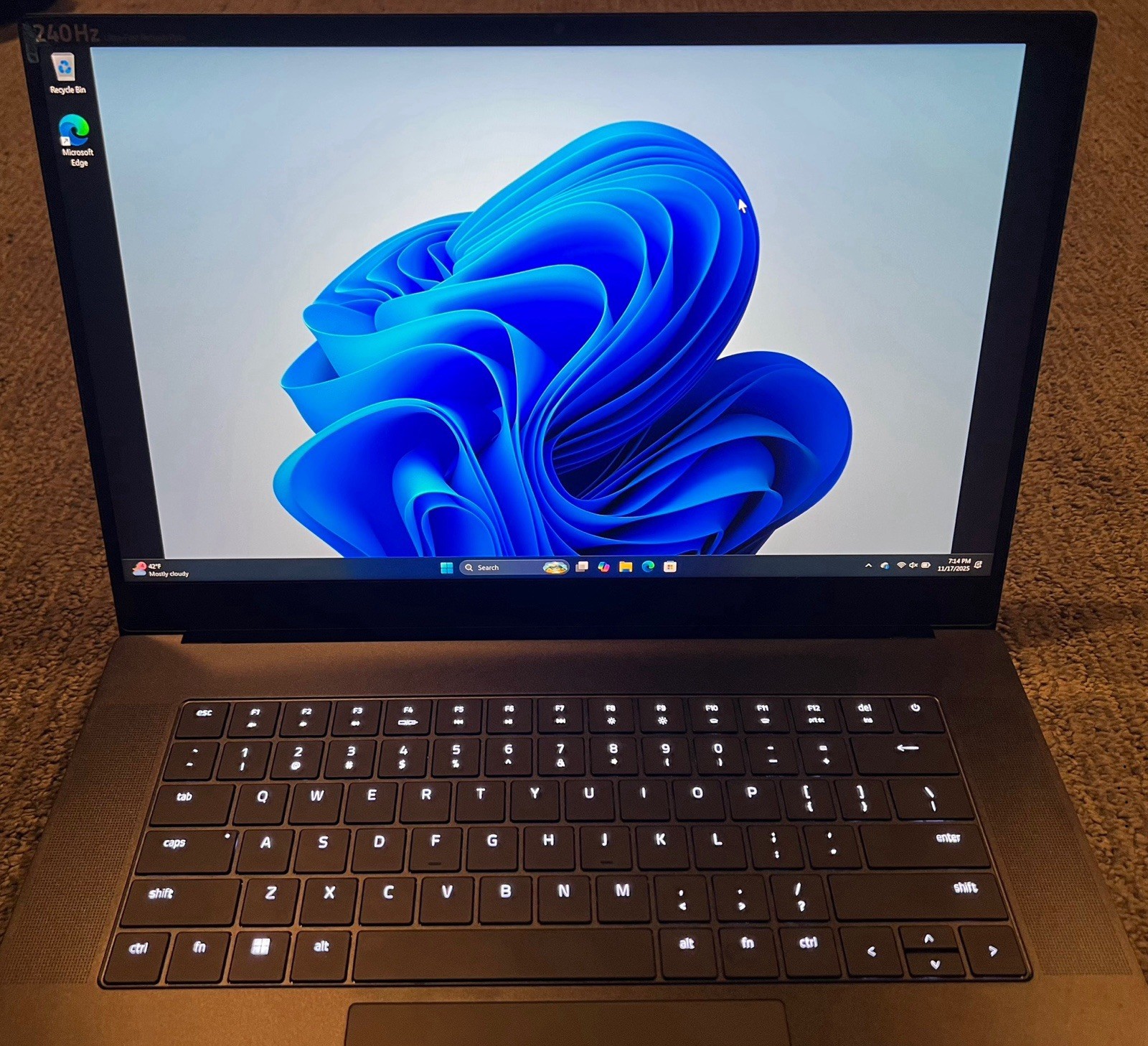 Razer Blade 15 2022 QHD 240Hz RTX 3070 Ti Laptop I7 12800H, 16GB RAM, 1TB SSD
