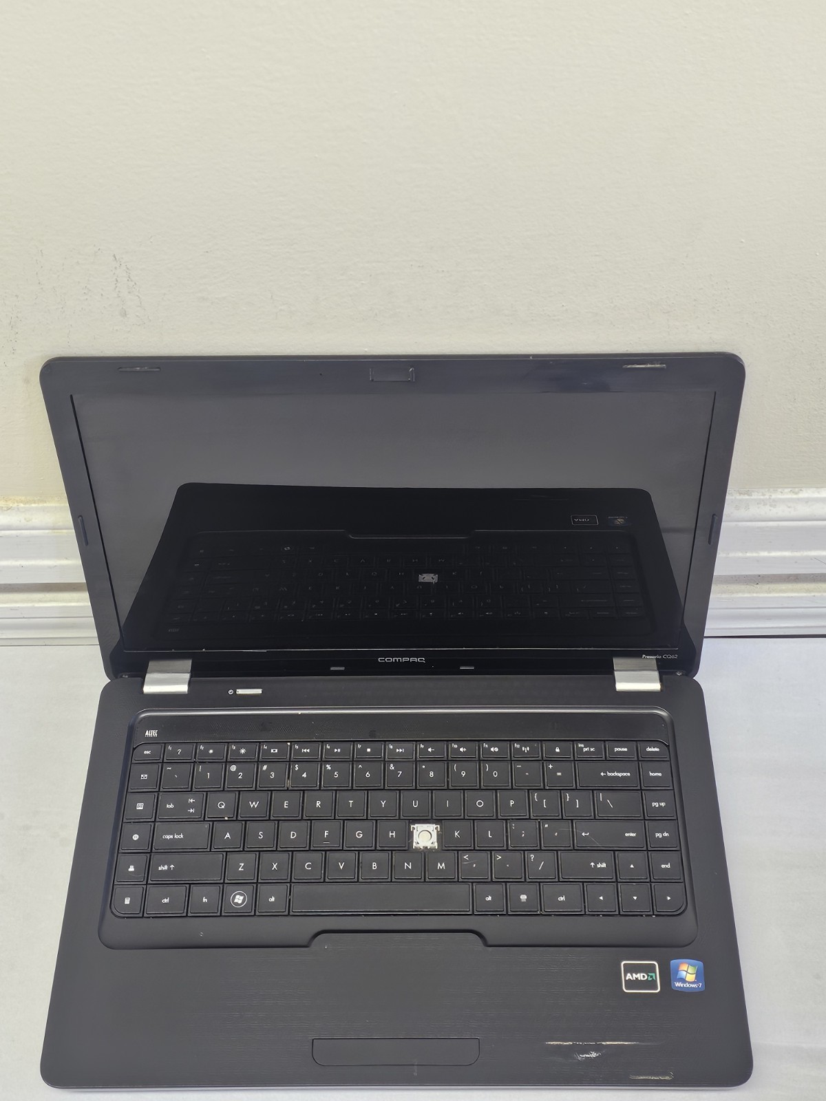 Compaq Presario CQ62 Laptop – AMD V120 – 8GB RAM – NO HDD/OS – Parts – READ