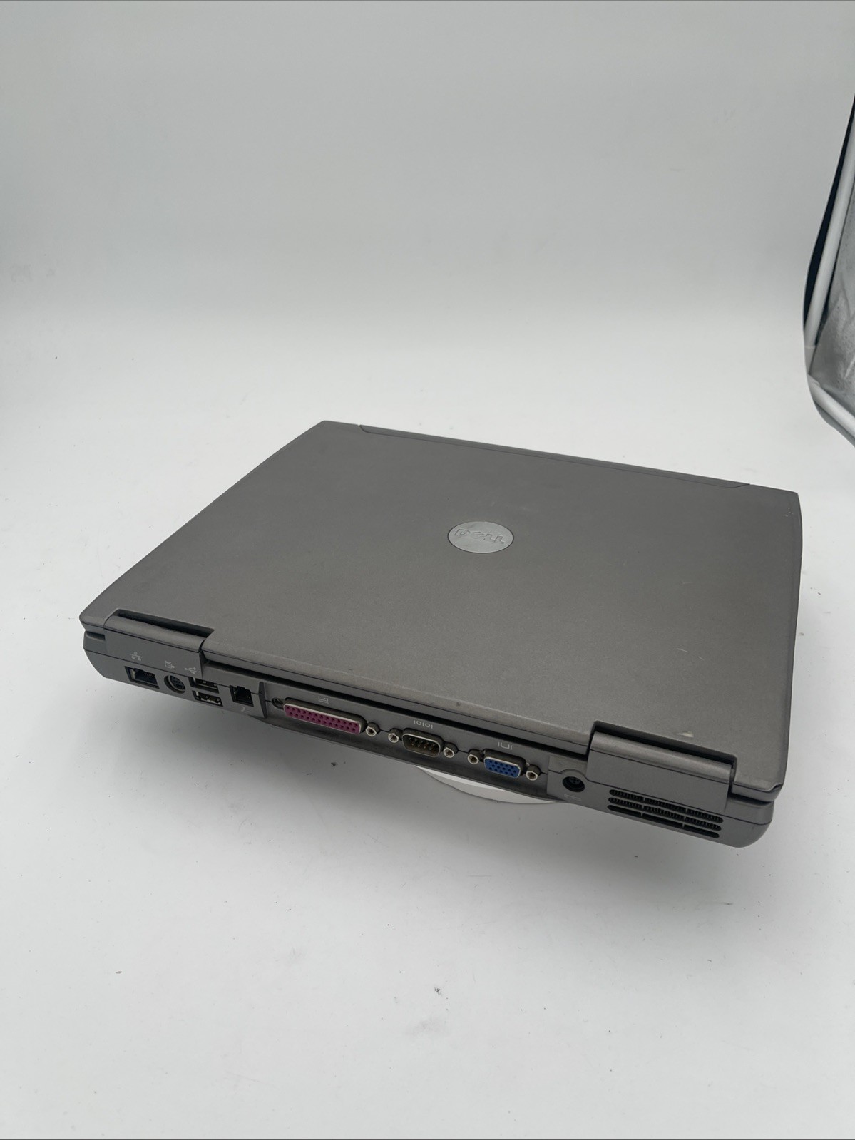 Dell Latitude D610 Pentium M 1.73Ghz 14″ Laptop w/512 Mb RAM ,DVDRW / NO HDD