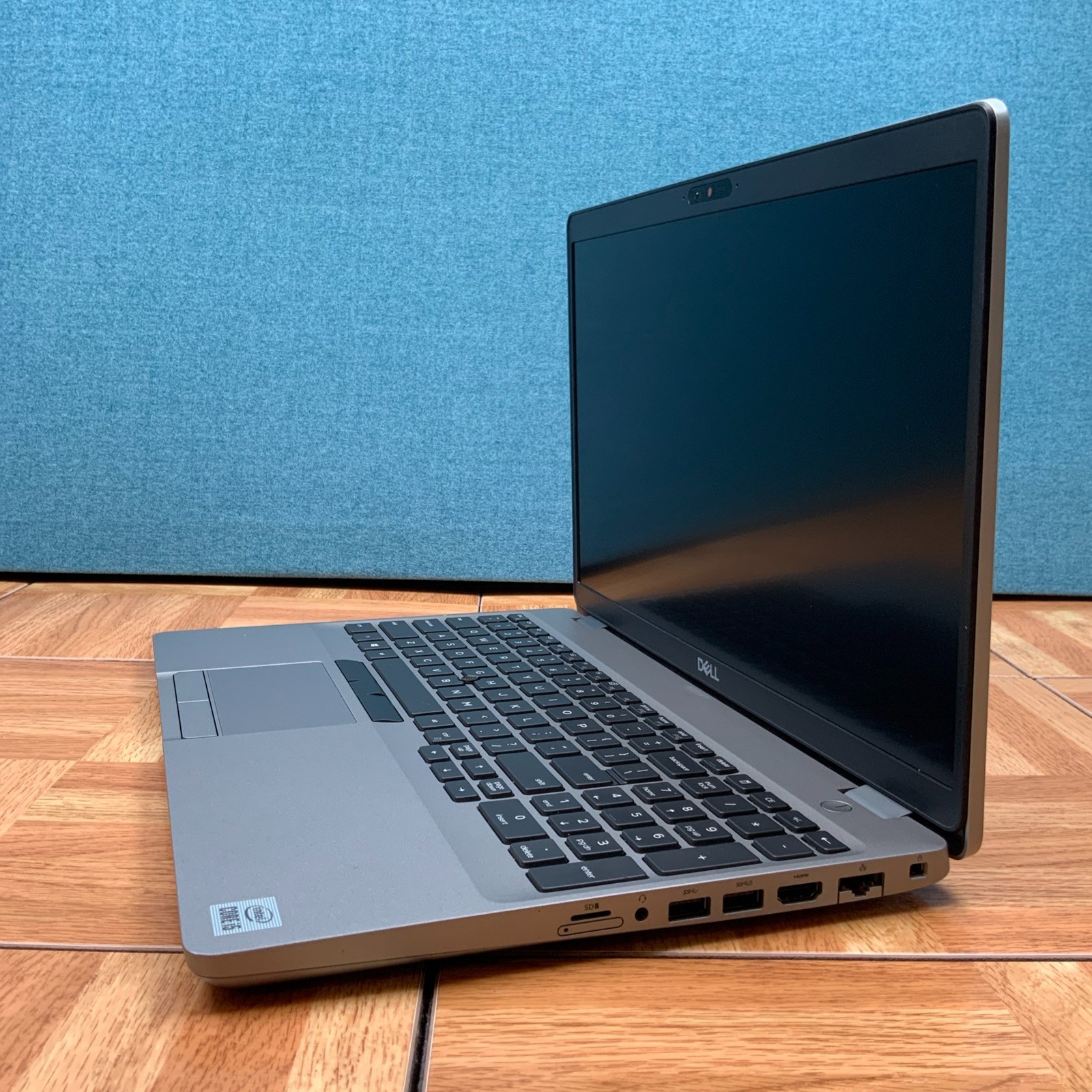 Dell Latitude 5510 Intel i7-10610U 8GB RAM 256 GB SSD Win 11 Pro
