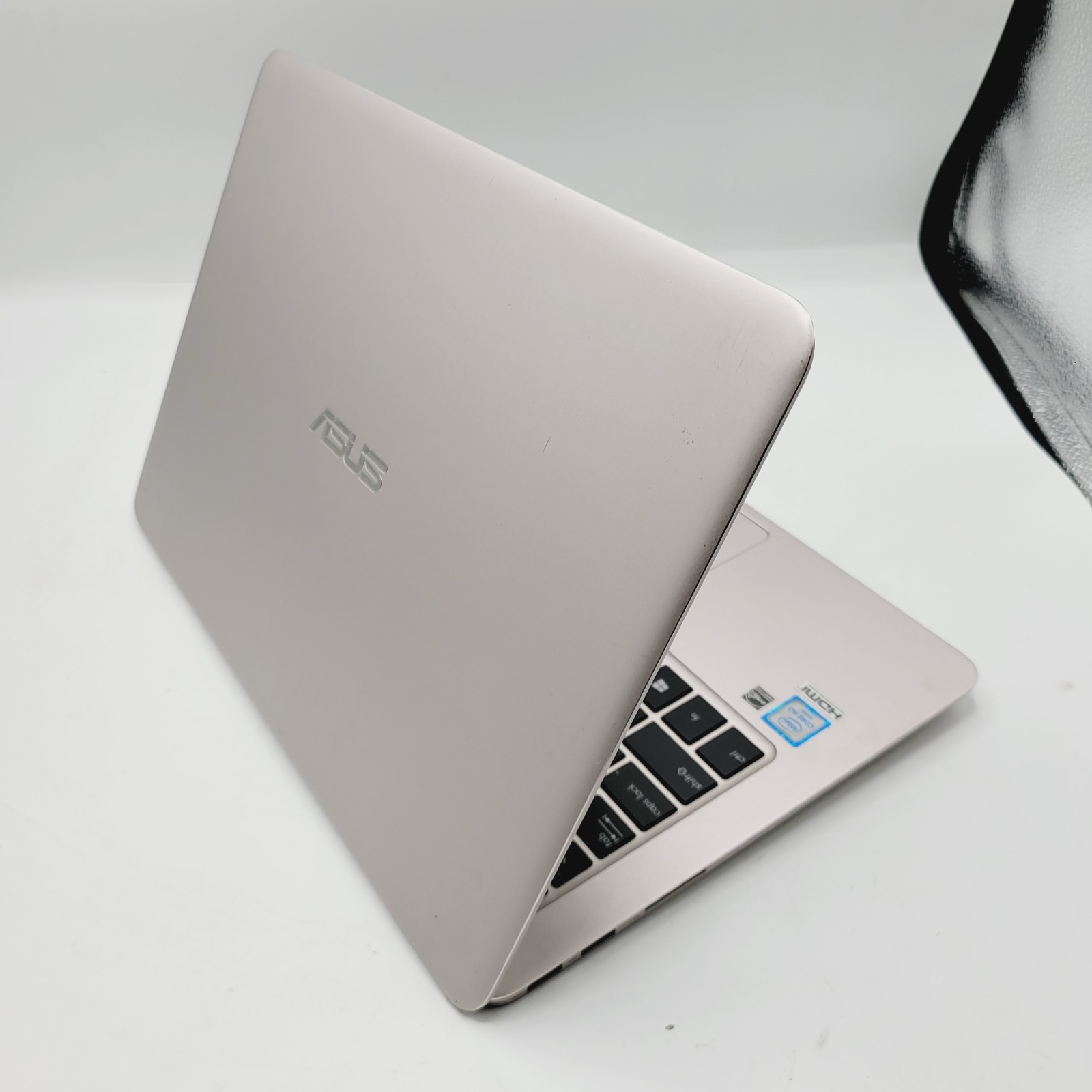 ASUS NoteBook UX305C Intel M3-6Y30 4GB RAM No HDD 13″ – FOR PARTS