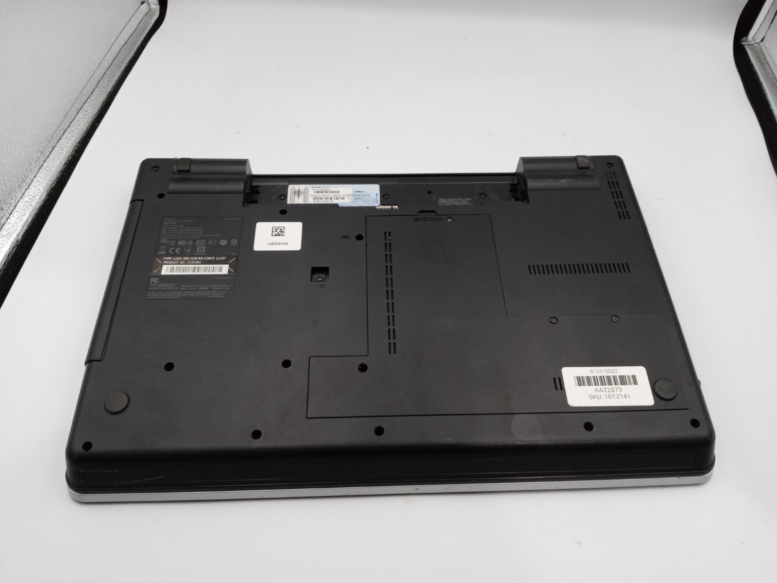 Lenovo ThinkPad Edge E520 15″ Laptop i3-2310M 8GB RAM – BAD MOUSE BUTTONS -RR