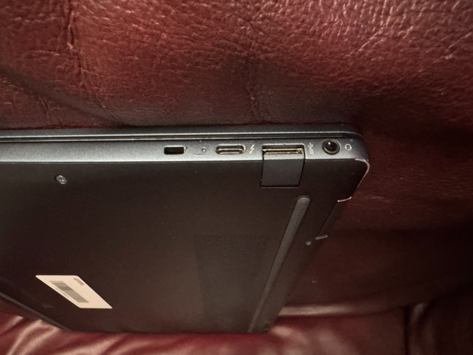 HP ELITE DRAGONFLY CHROMEBOOK 13.5″ QHD i7-1265U 512GB SSD 32GB RAM Grade B
