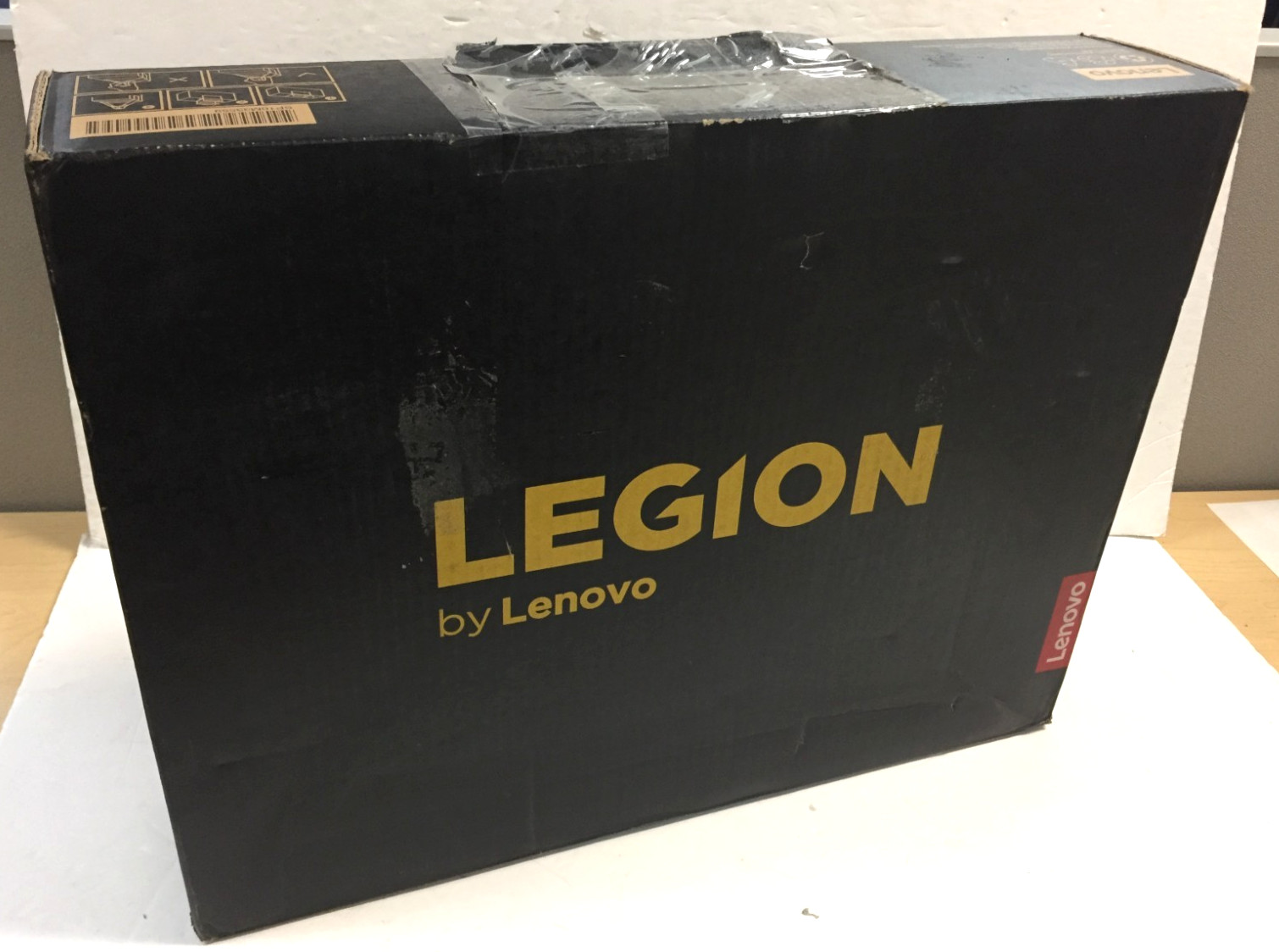 Lenovo Legion Y720 15.6″ Gaming Laptop/i7-7700HQ/GTX 1060/16GB/1TB HDD+512GB SSD