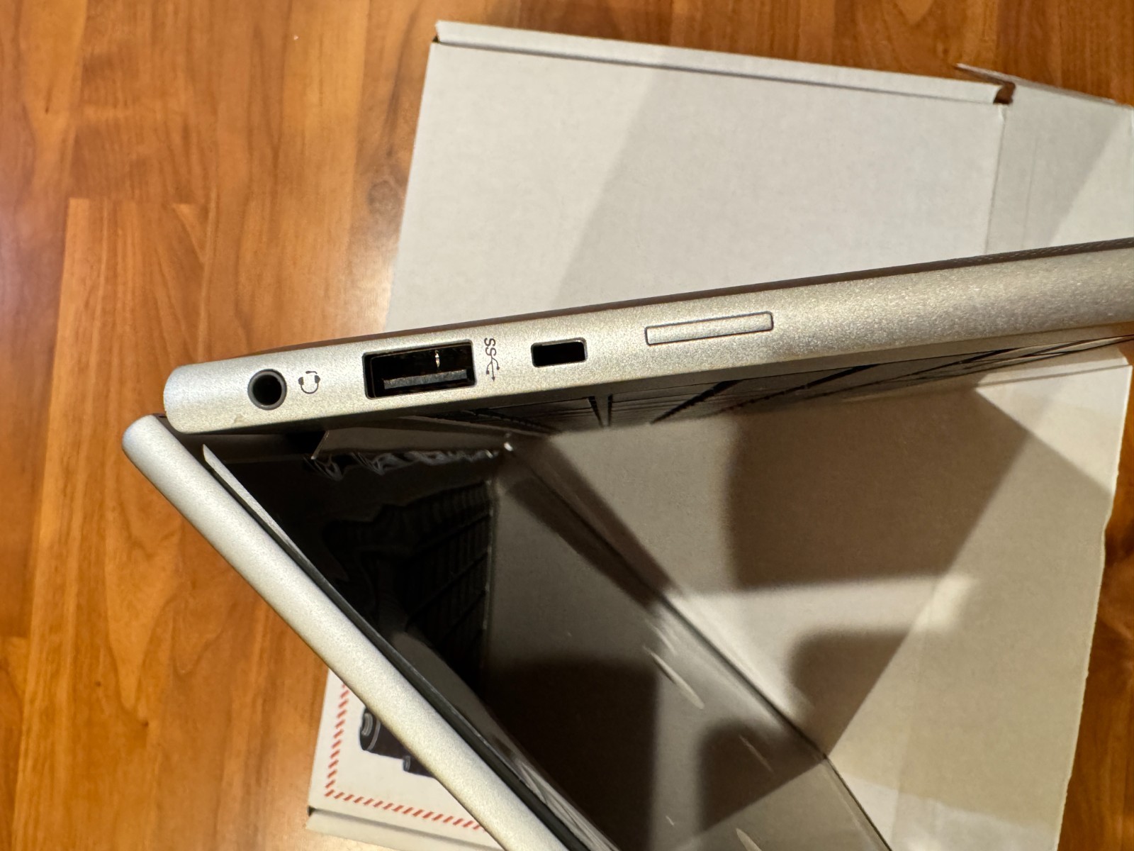 HP EliteBook 845 G10 14″, Ryzen 5 PRO 7540U, 16GB, 256GB SSD, Win11 Pro