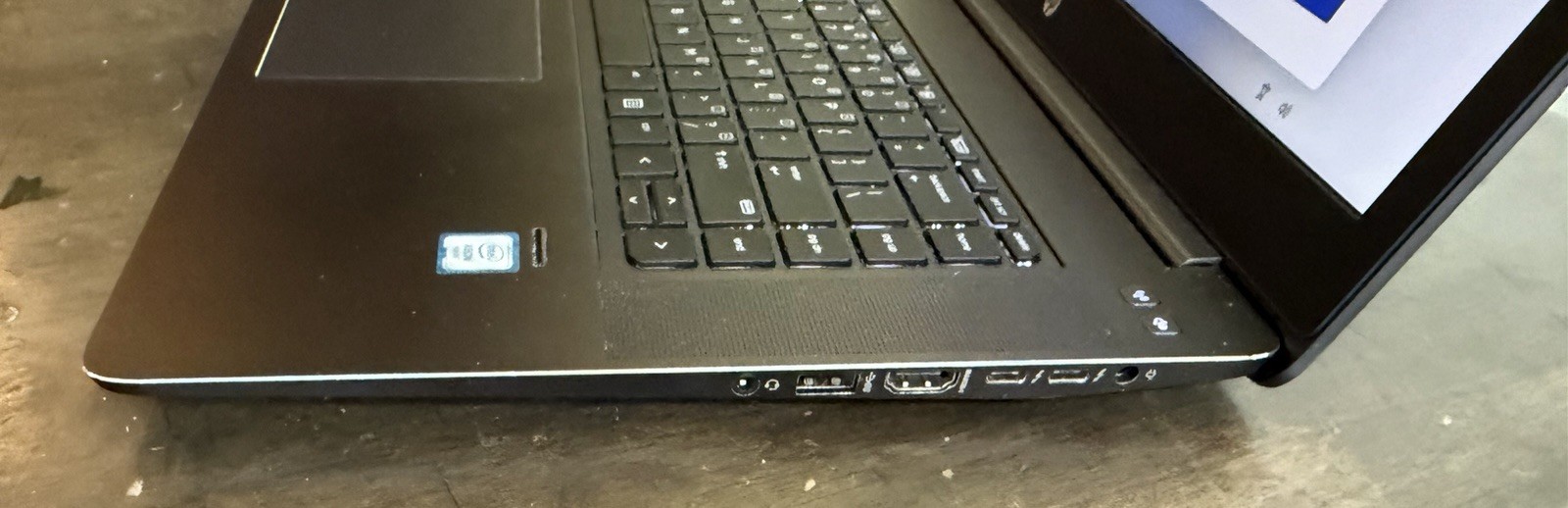 HP ZBOOK 15 G3 XEON E3-1505 V5 16GB RAM 1TB NVME QUADRO M1000M 15.6 IN WIN11