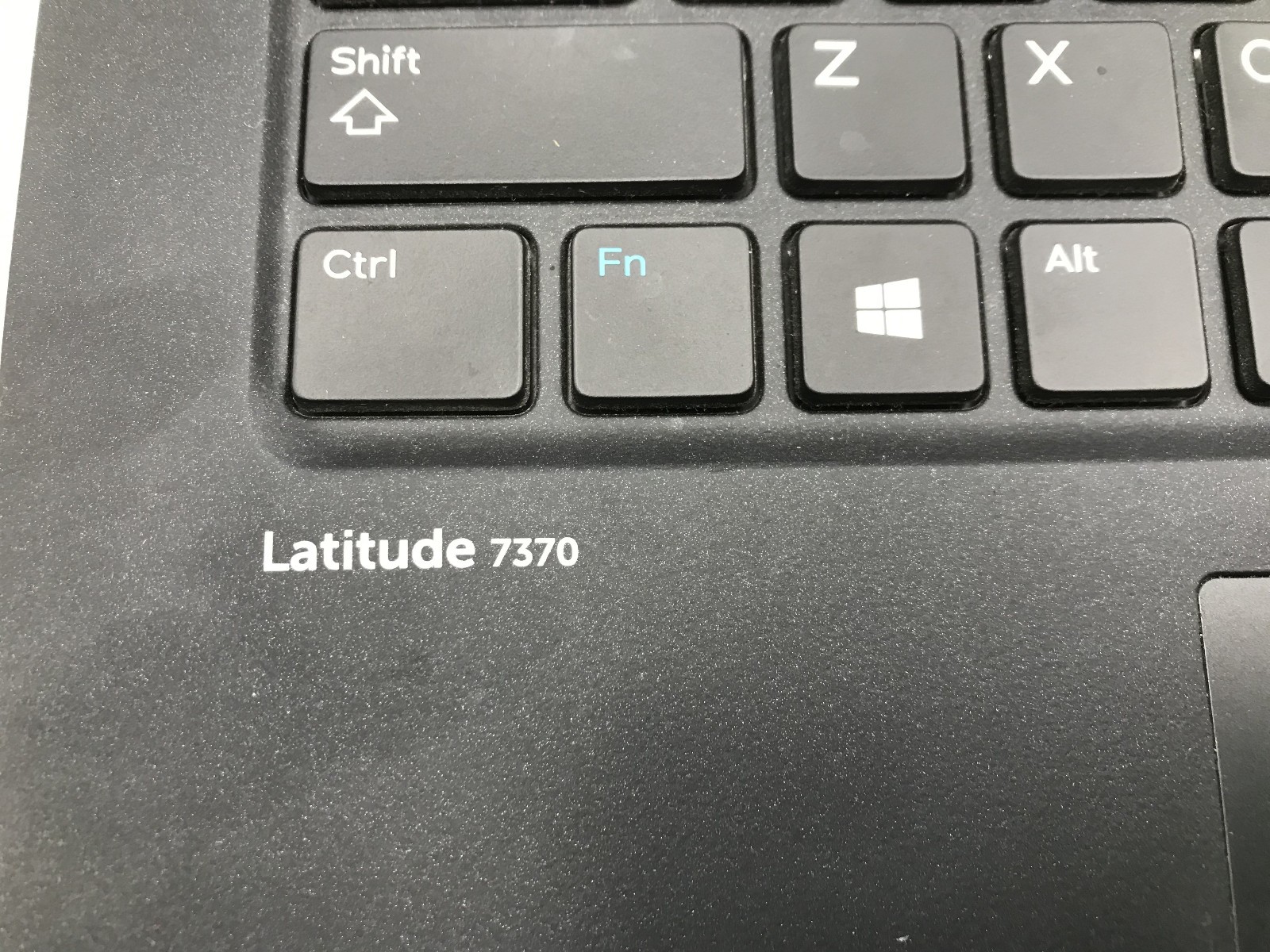 DELL LATITUDE 7370 – FOR PARTS/CORE ONLY – INTEL M3-6Y30 – NO RAM -READ DESC- BB