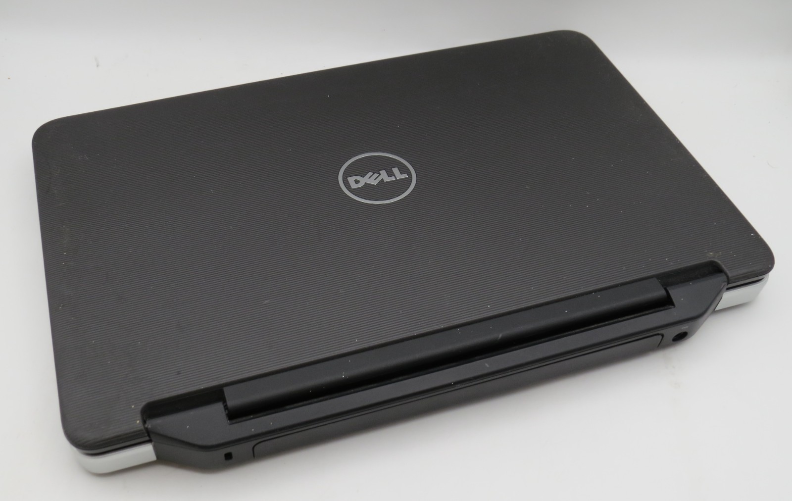Dell Vostro 2520 | i3-2328M @ 2.2GHz | 4GB RAM | 15.6″ | No HD/OS/AC | Parts