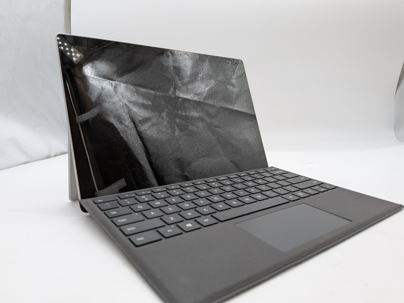 Microsoft Surface Pro 1796 5th Gen Intel 2 Core m3-7Y30 4GB RAM 128GB SSD WIN10P