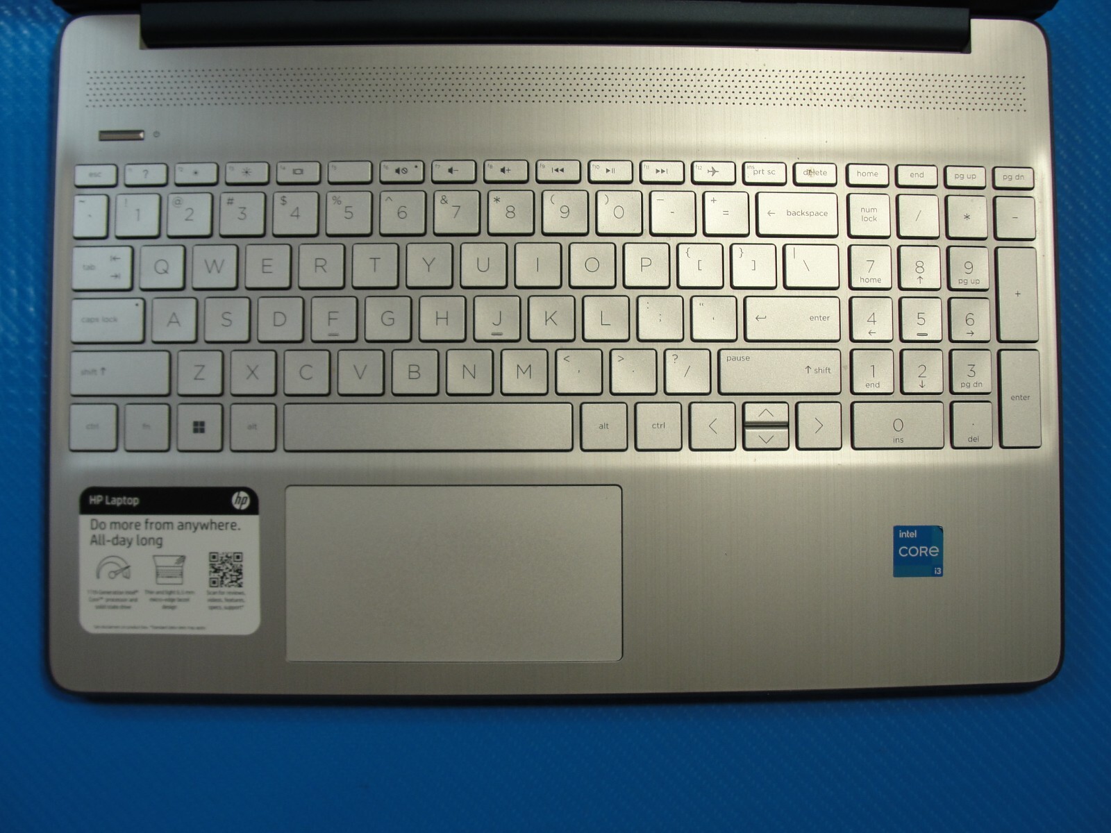 HP 15-by2792wm 15.6” HD Intel Core i3-1115G4 3.6GHz 8GB SSD Reset 256GB- Charger