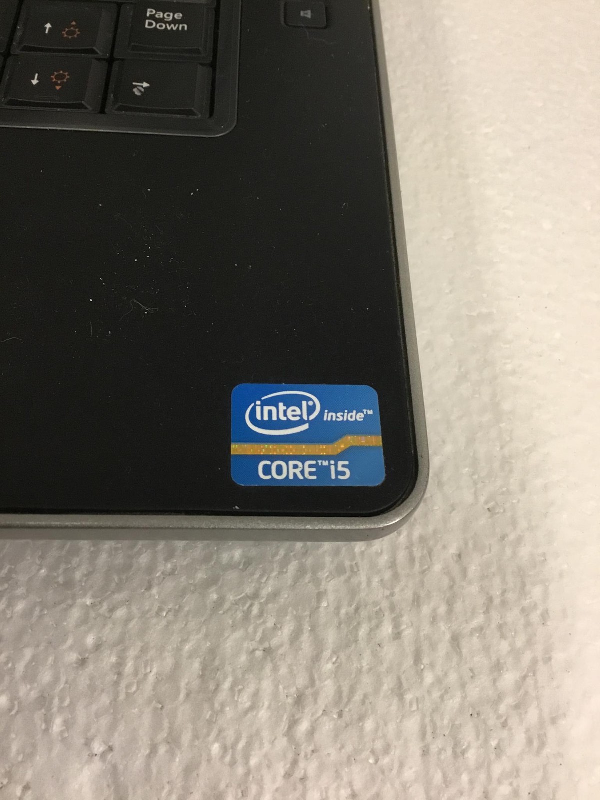 DELL LATITUDE E6430 i5 3230MPU 2.6Ghz 3rd Gen 14″ Laptop w/1GB, DVDROM, No HD