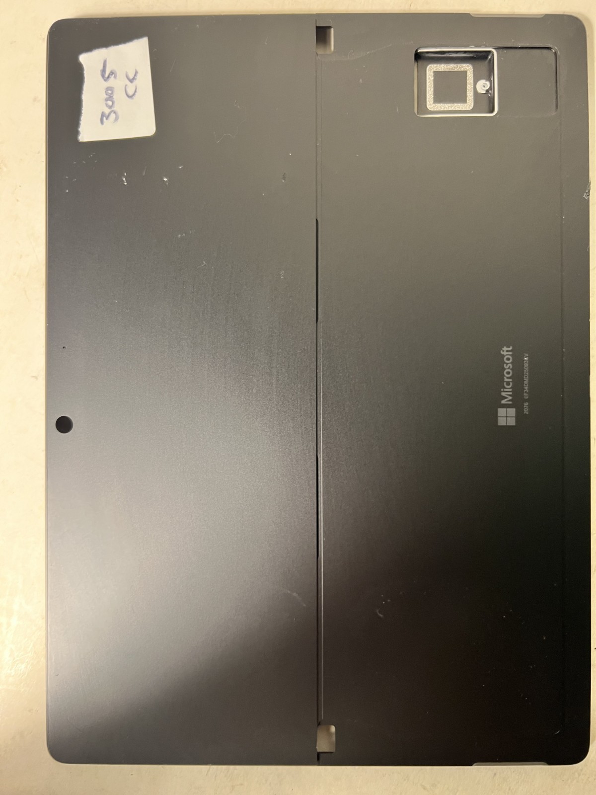 Microsoft Surface Pro 11 2076 13″ Snapdragon X Plus 3.4GHz 16GB NO SSD NO SCREEN