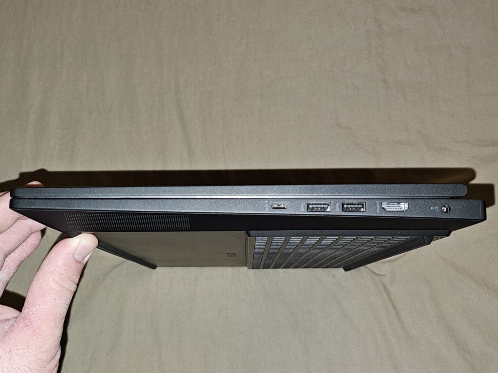 HP Omen 16 wd0073dx (1TB SSD, Intel Core i7 13620H, GeForce RTX 4060, 16GB RAM)
