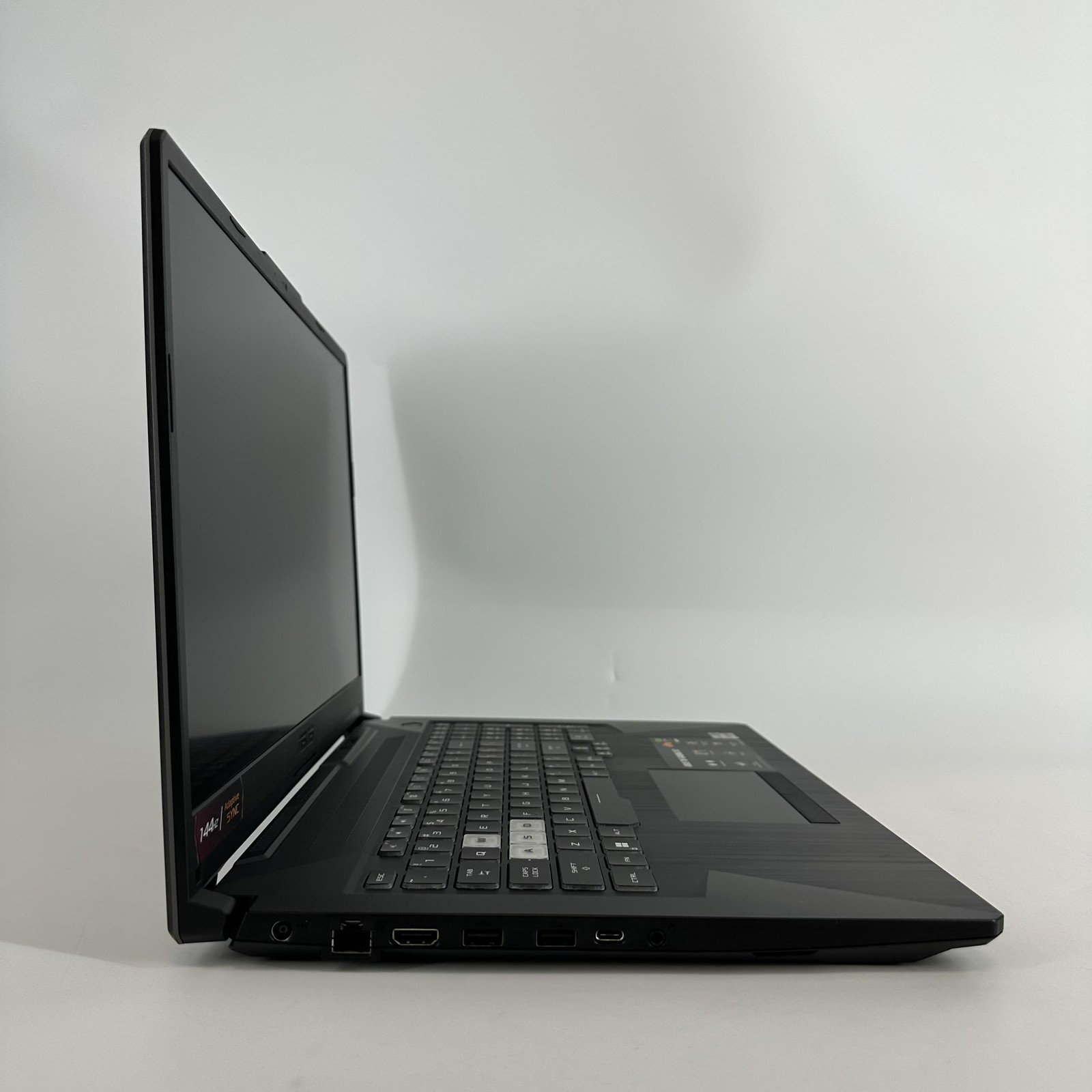 Asus TUF A17 Black 144Hz FHD 3.1GHz Ryzen 7 7435HS 6GB 512GB SSD NVIDIA RTX 2050