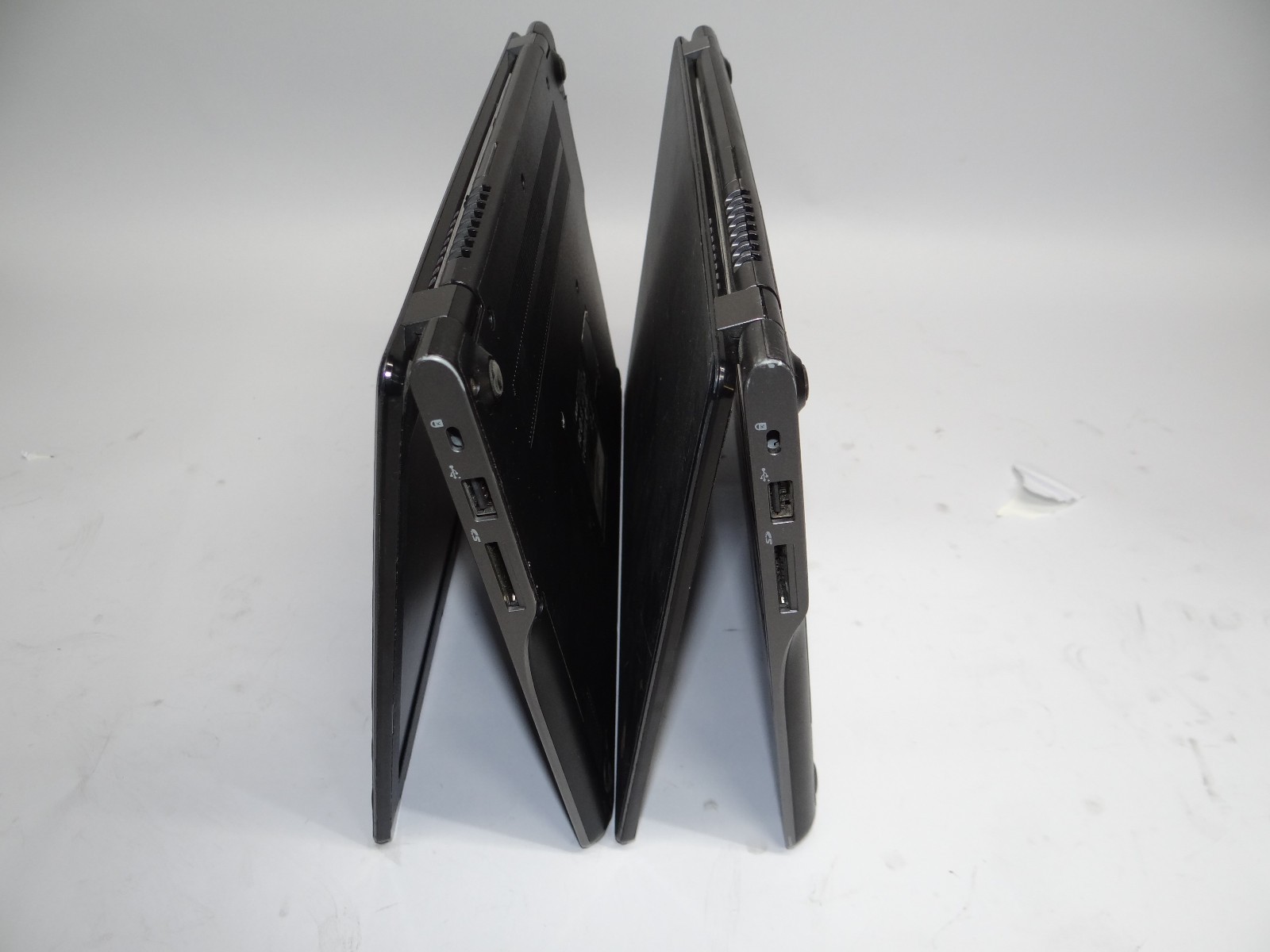 Lot of (2) Acer C720-2844 11.6 inches Intel Celeron 4GB RAM 16GB SSD Chromebook