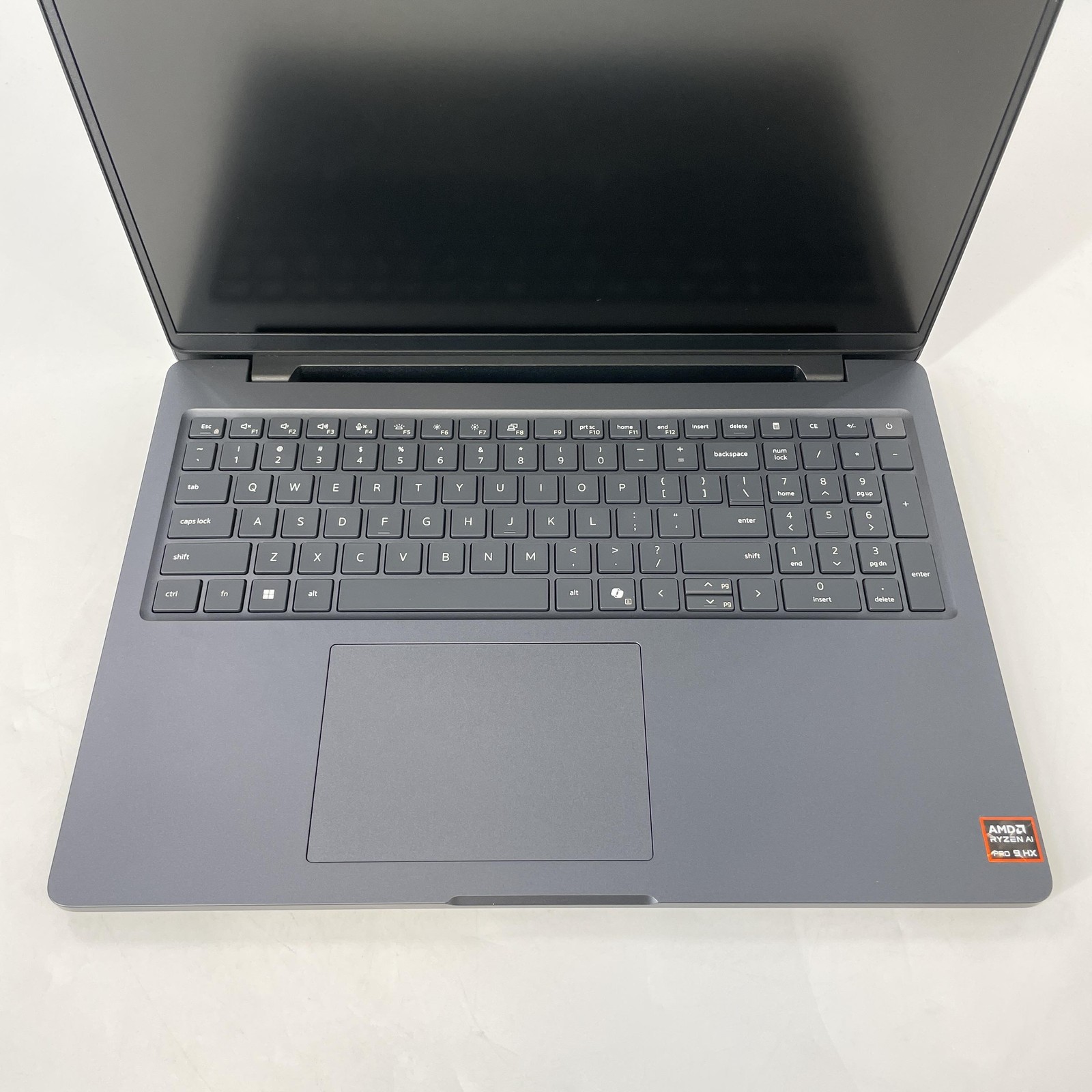 Dell Pro Max 16 MC16255 FHD+ TOUCH 2.0 GHz Ryzen AI 9 HX PRO 370 32GB 2TB SSD