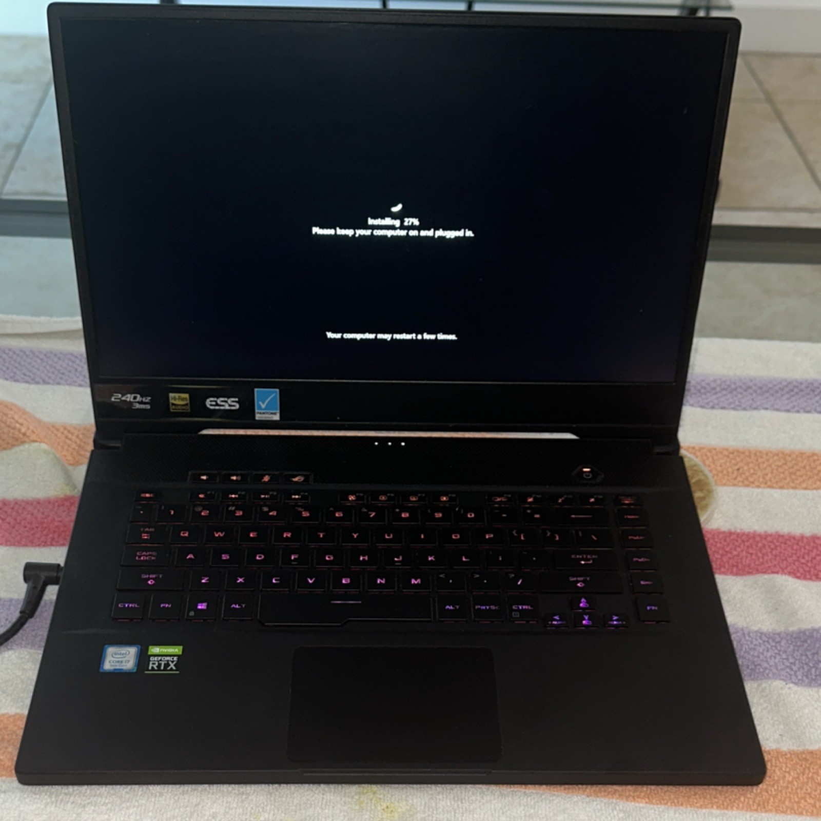ASUS ROG Zephyrus M15 i7-9750H RTX 2070 Q-Max 8GB DDR4 32GB 1TB SSD 15.6″ FHD