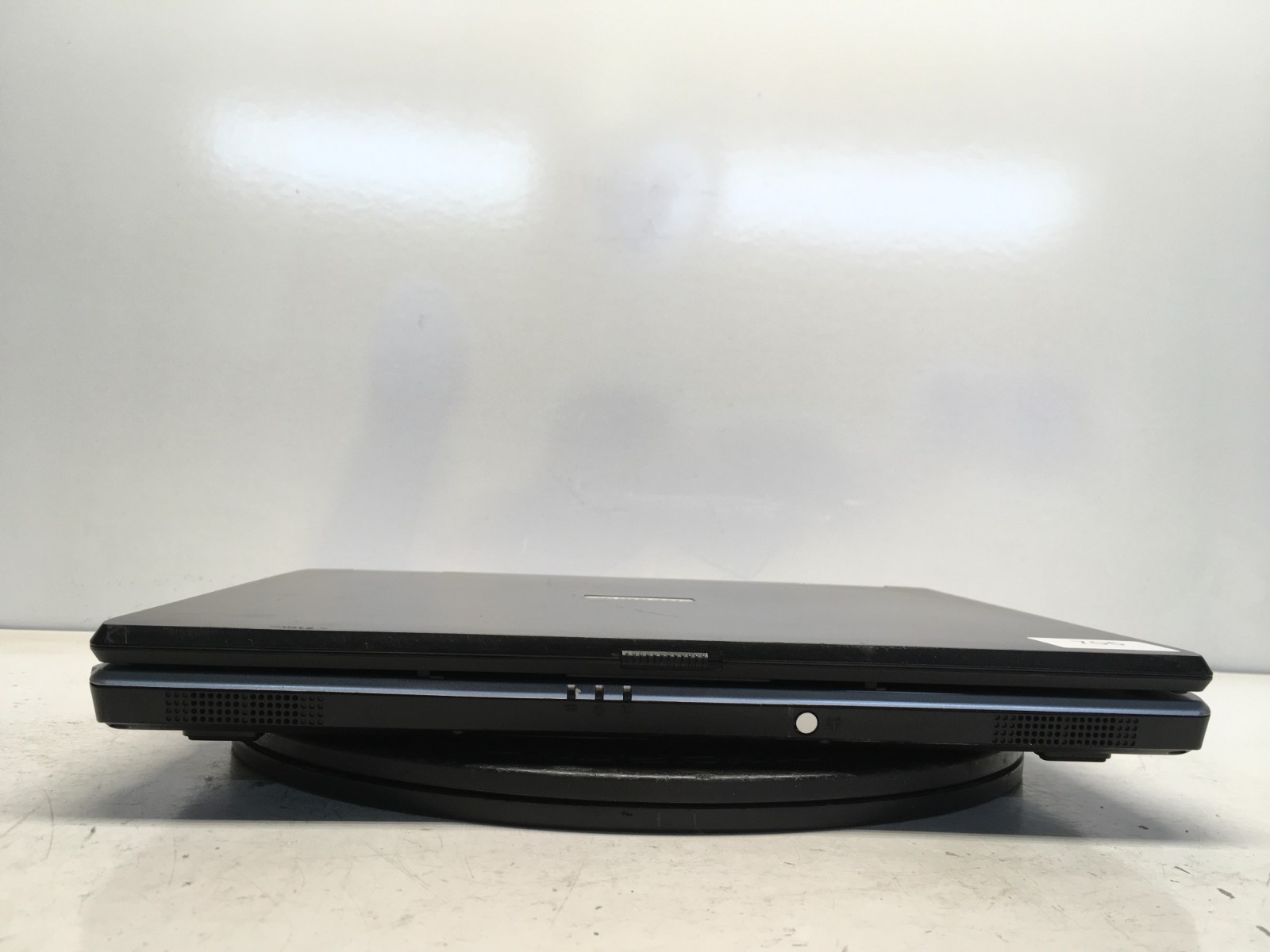 Toshiba Satellite L25-S119 Intel Celeron M 1.5GHz 2 GB NO HDD/Battery Dim Screen