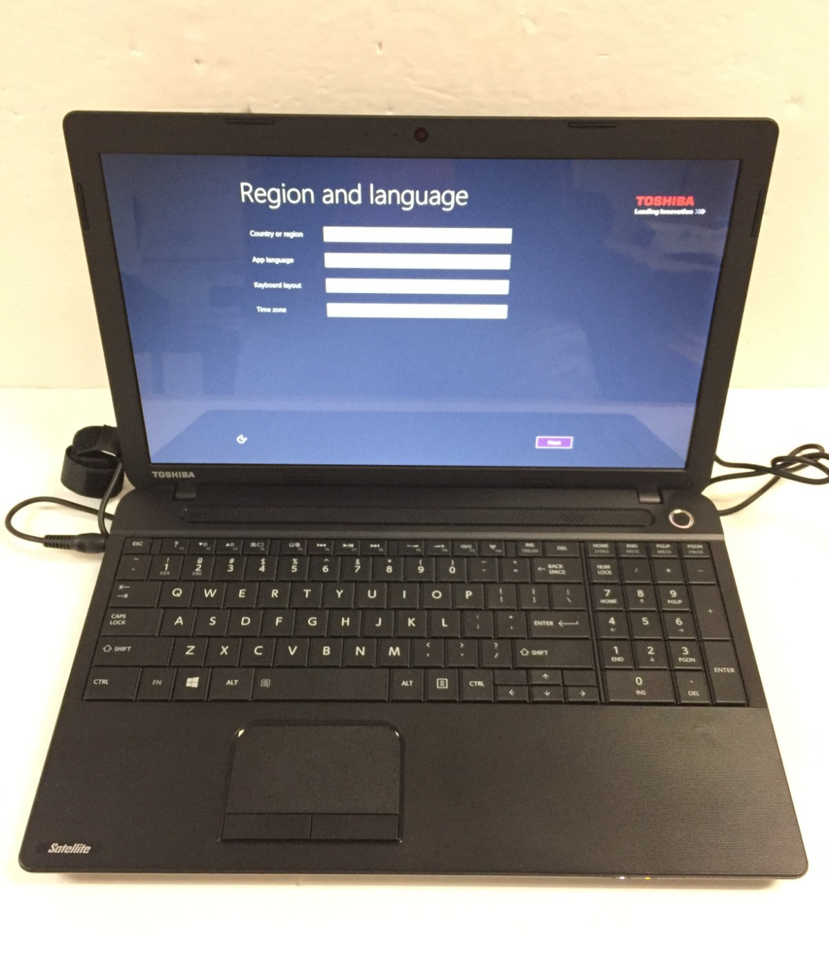 *Bad Batt*Toshiba Satellite C55D-A5107 15.6 Laptop/AMD A6-5200/4GB/750G HDD/W8.1
