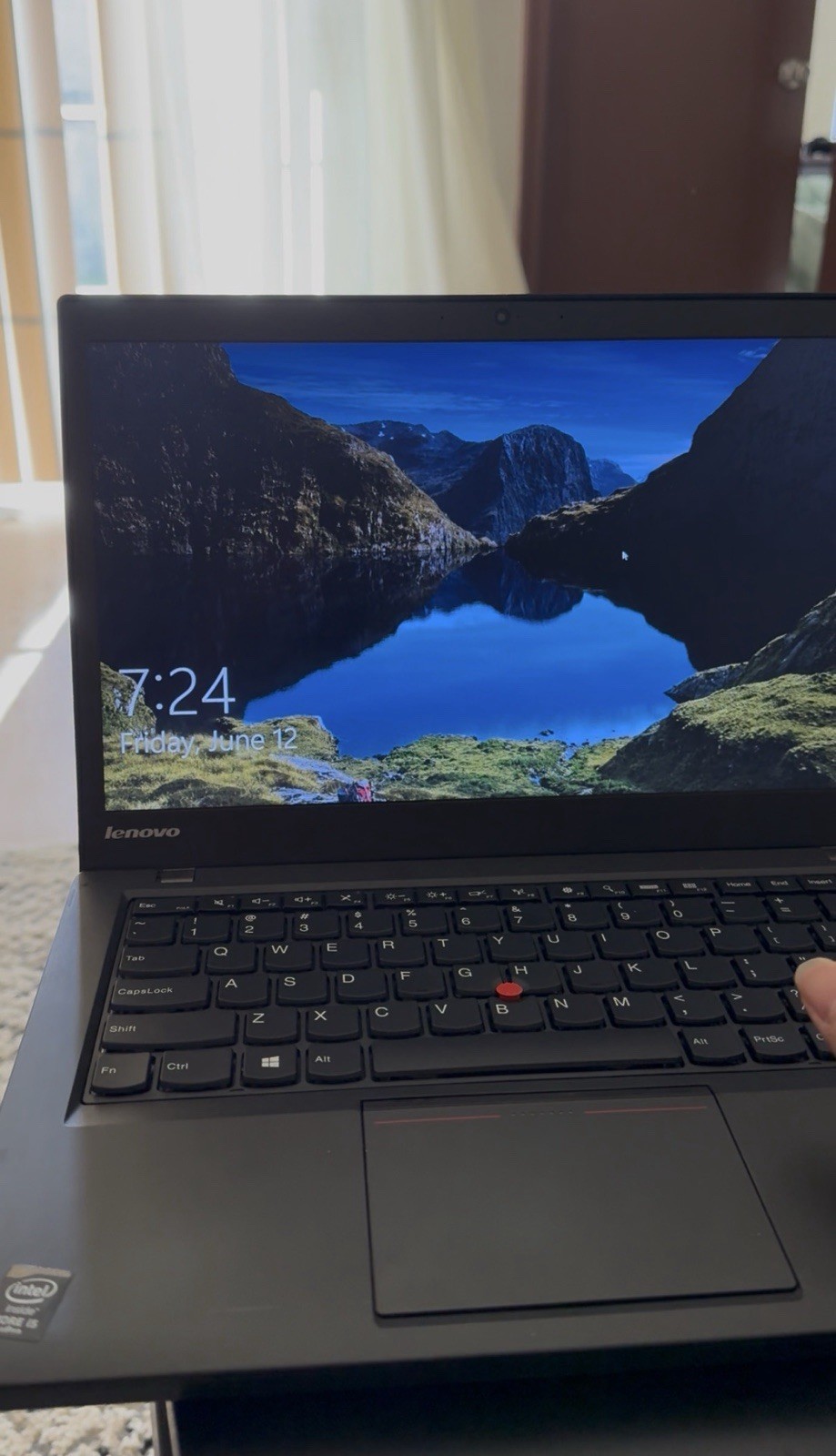 Lenovo ThinkPad 14in, i5 Intel HD graphics