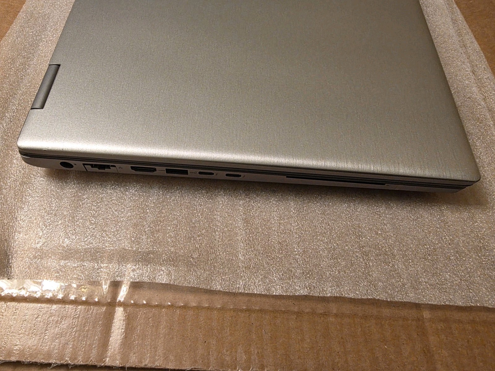 Dell Precision 7770 17.3″ i7-12850HX 16cr 32GB 1TB NV RTX A1000-4GB Win 11 Pr