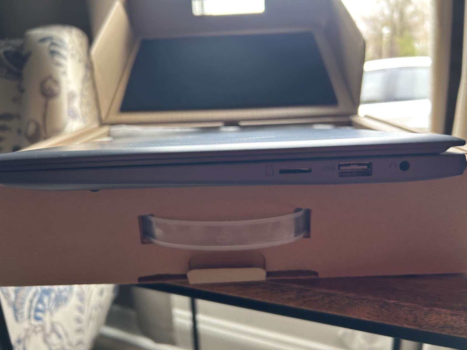 Evolve III Maestro E-Book 11.6” 64GB eMMC Celeron N3450 4GB RAM Win 10 Laptop