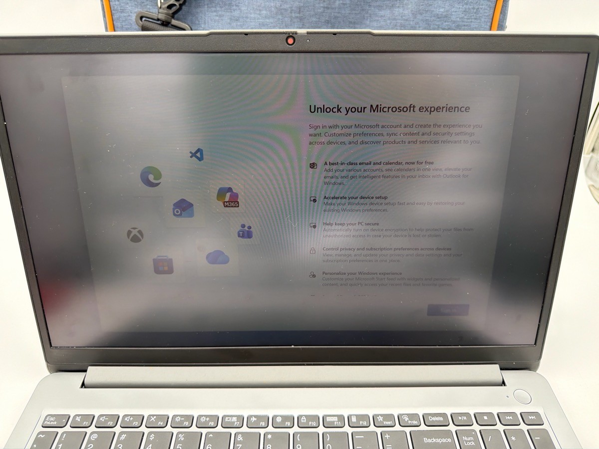 LENOVO IDEAPAD 1 15IAU7 (CC2006027)