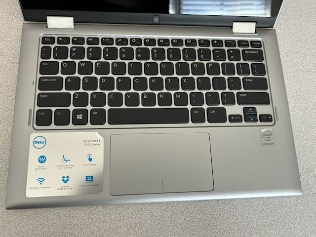 Dell Inspiron 11 3157 Intel Pentium N3530 2.16GHz, 4GB RAM, 250GB SSD, WIN 10