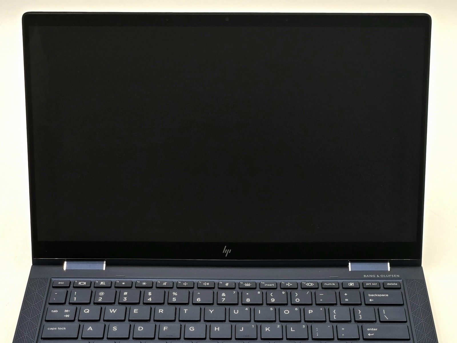 HP Elite Dragonfly G2 2-in-1 13″ FHD Touch I7-1185G7 256GB SSD 16GB W11P Webcam