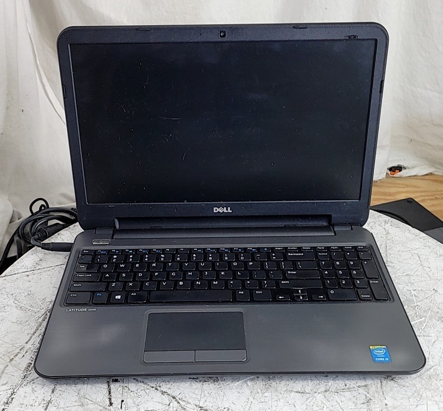 DELL LATITUDE 3540 Laptop Core I5-4210U 8GB SEE NOTES