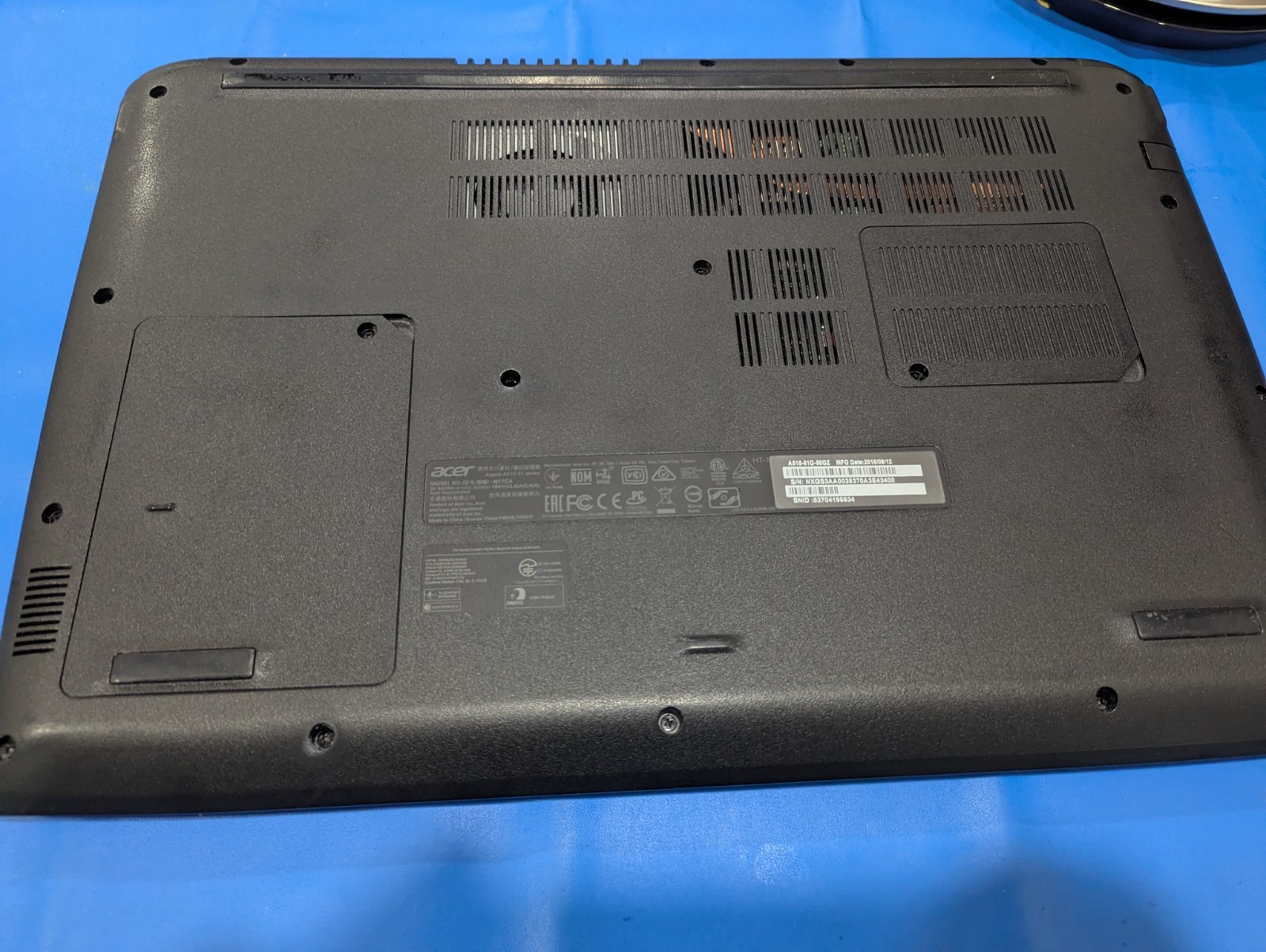 Acer Aspire 5 A515-51: i5-7200U CPU, NVidia MX150 GPU, 8GB RAM **FOR PARTS**