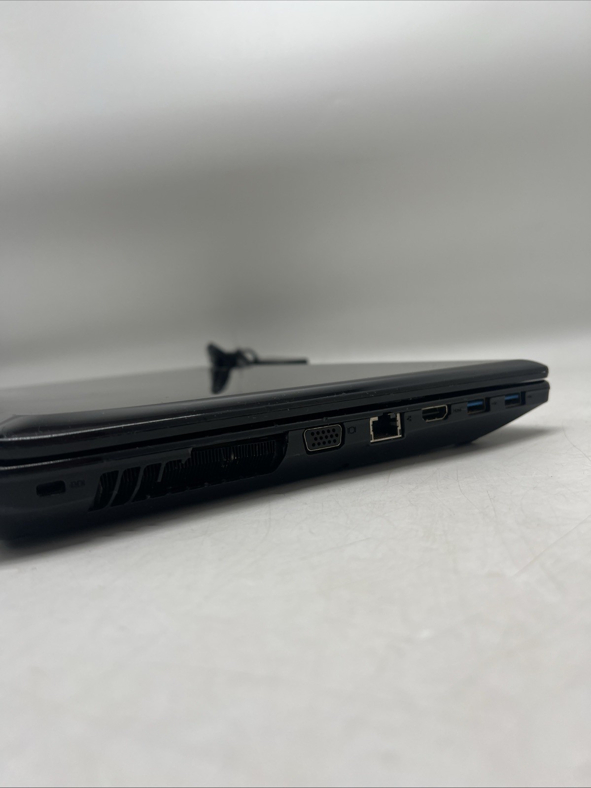Lenovo G580 15.6″ Intel Pentium Processor | For Parts/Repair