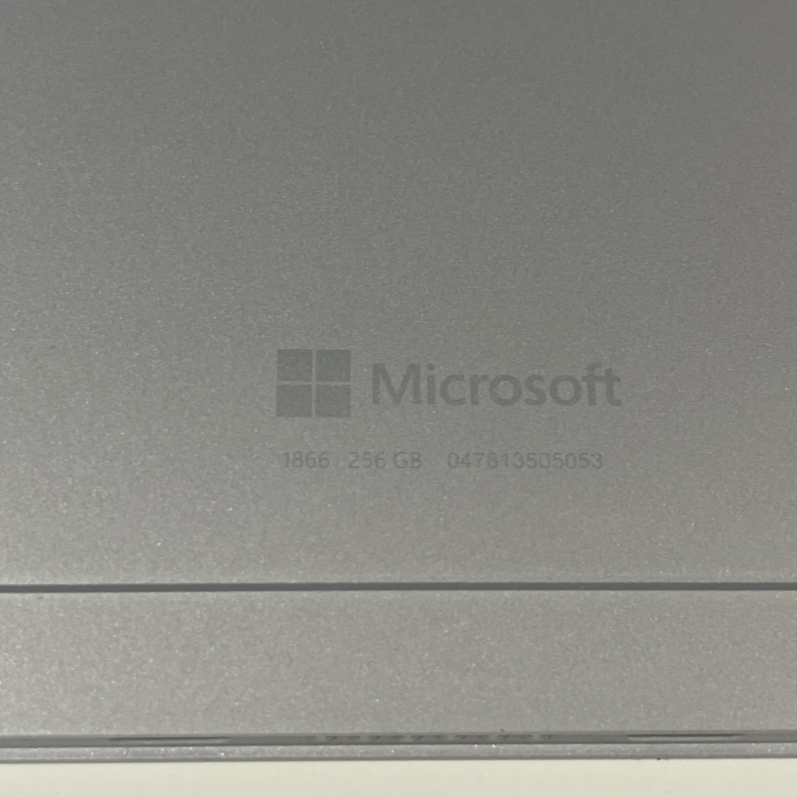 Microsoft Surface Pro 7 12.3″ i5-1035G4 8GB DDR4 256GB SSD Win11 PRO (SEE DESC)