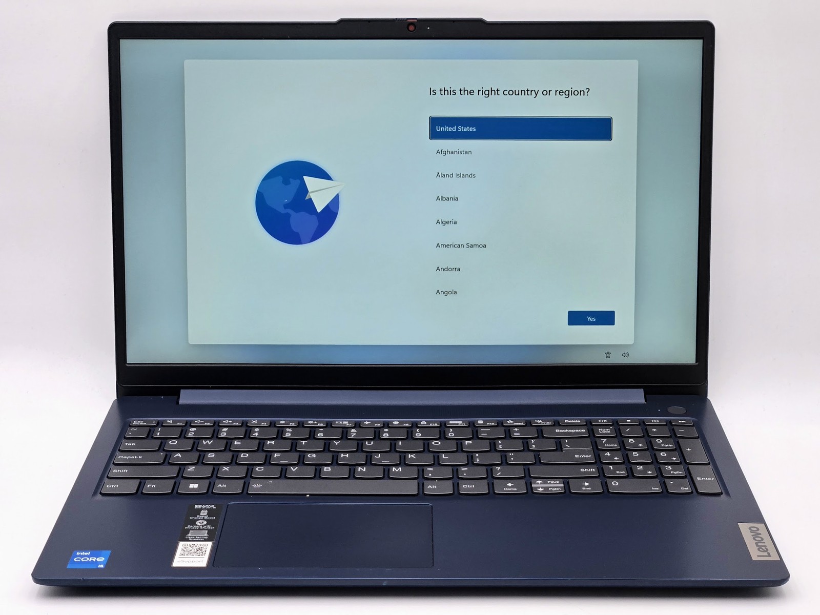Lenovo IdeaPad Slim 3 15IRU8 15″ FHD Touch I5-1335U 512GB 8GB W11 Backlit FPR