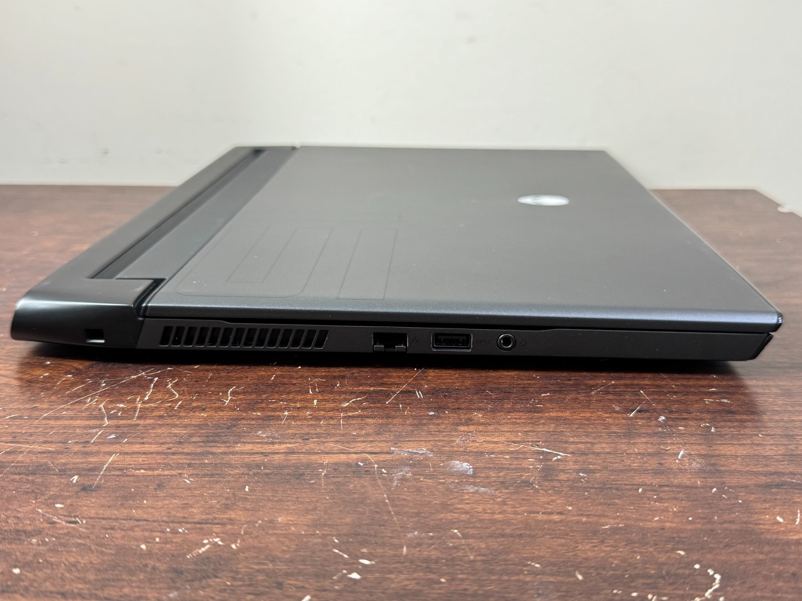 Alienware M15 R3 15.6 i7-10750H 16GB 512GB/SSD NVIDIA GTX 1650 Ti Gaming Laptop