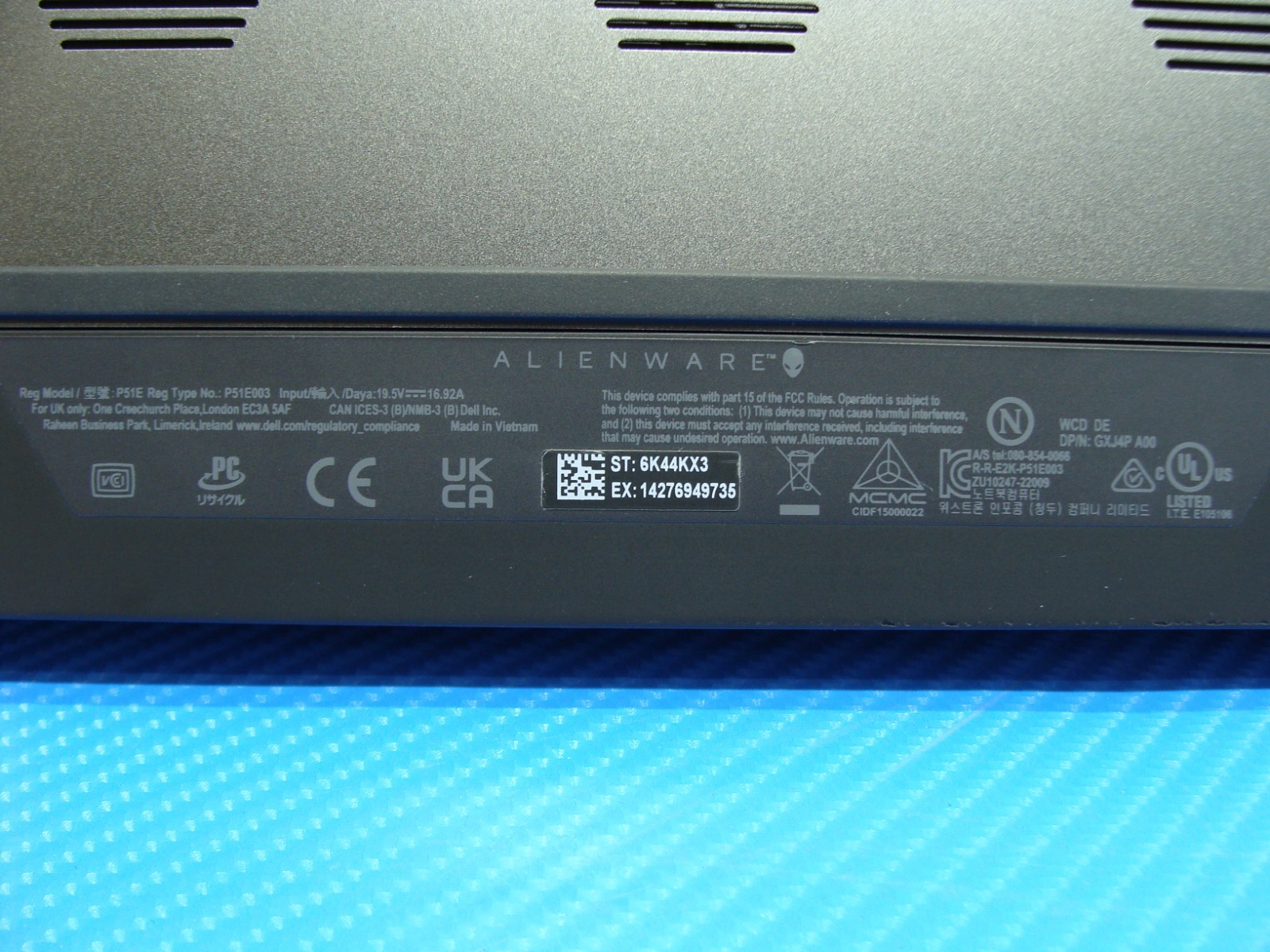 Alienware m18 R1 AMD 18″ FHD+ 480hz AMD Ryzen 9 7945HX 32GB 1TB RX 7900M 16GB