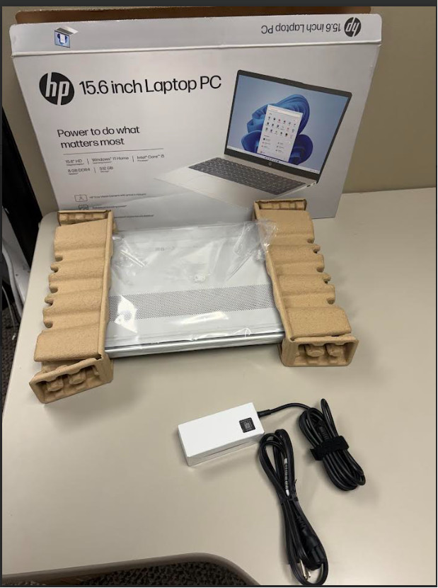 HP 15-fd0250wm HP Laptop 15.6″ HD i5-1334U 1.3GHz Intel UHD Graphics (Open Box)