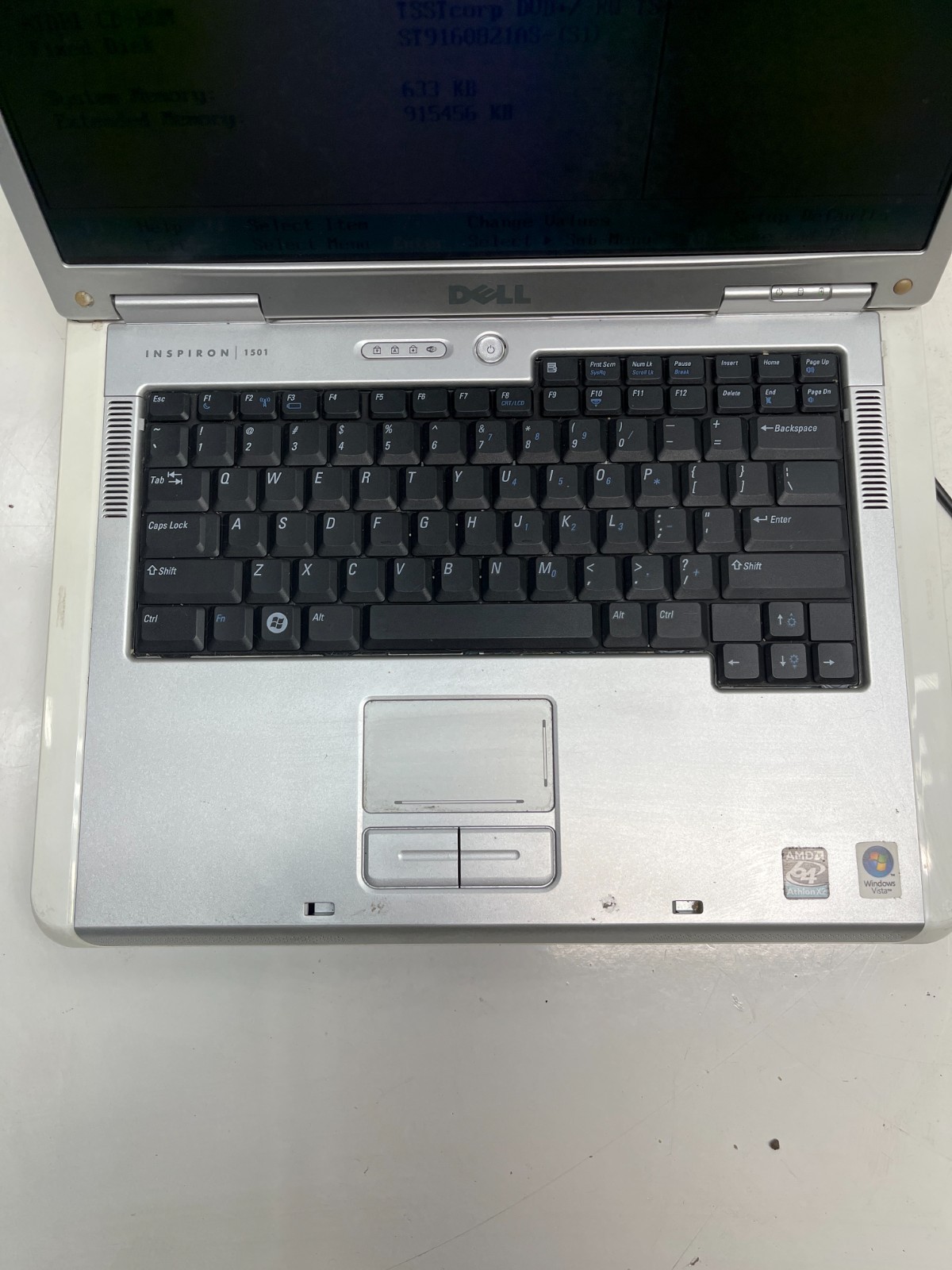 Dell Inspiron 1501 AMD Athlon 64 X2 TK-55 2GB NO HDD