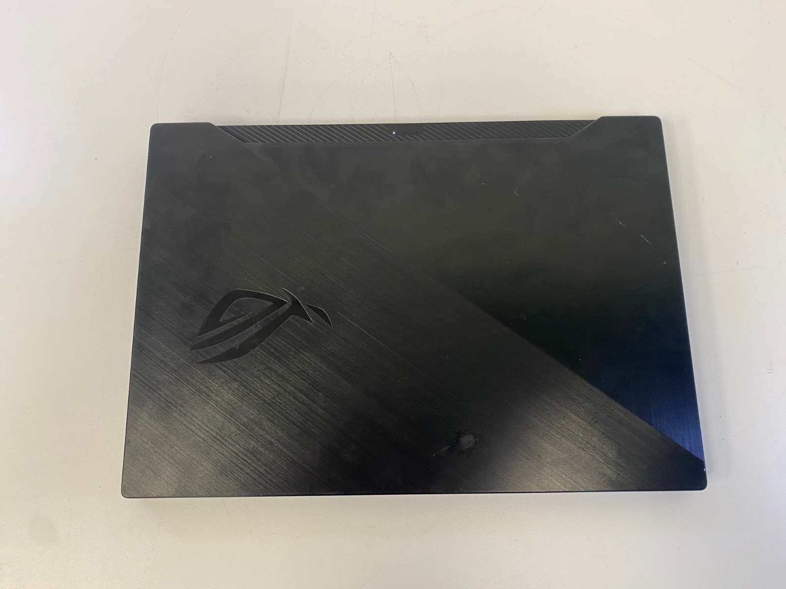 ROG Zephyrus GU502DU Ryzen 7 3750H GTX 1660Ti 512GB NVMe 16GBRAM Windows 11 Home